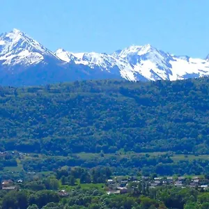 Le Belvedere : Et Table D'hotes Bed & Breakfast Montmélian