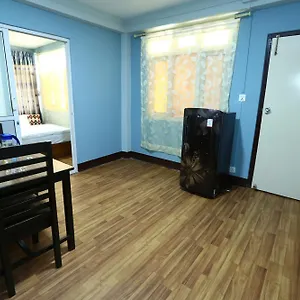 ** Hotel Aarya Chaitya Népal
